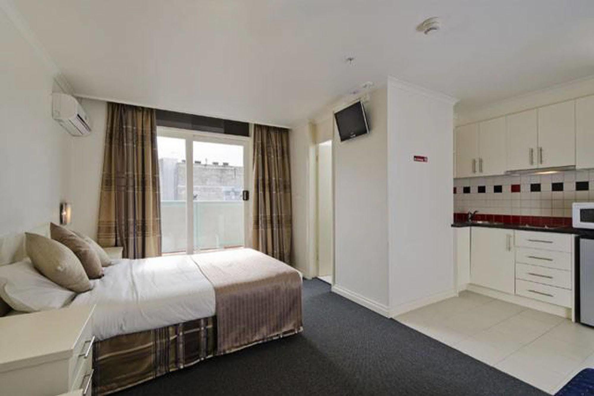 Carlton Lygon Lodge - Close To Melbourne Uni Экстерьер фото